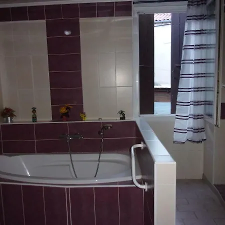 Triplex Douillet * Largentière