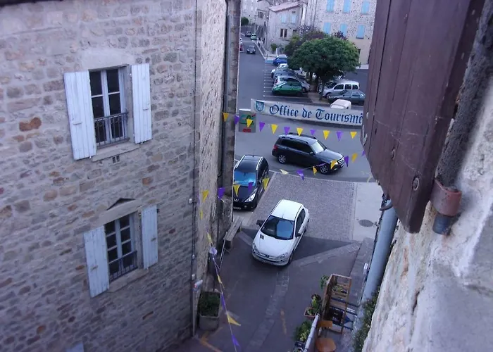 Hébergement de vacances Triplex Douillet Largentière