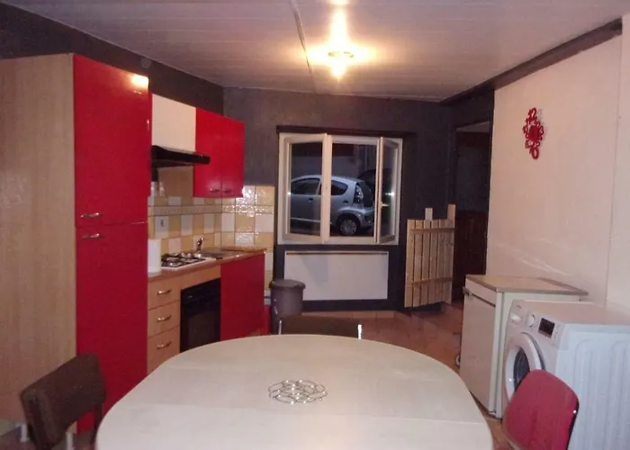 Hébergement de vacances Triplex Douillet Largentière